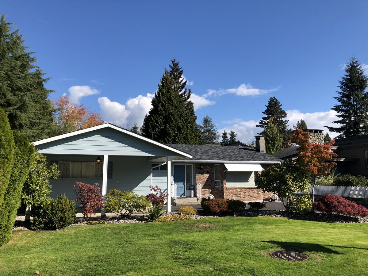 DaveHaboosheh's tweet photo. If you’ve been looking to transition to the detached market from a condo, now is the time.

Happy for my clients who just bought their first house in Lynn Valley!

Listed $1,279,000

We managed to negotiate approx. $50,000 off the asking price too!

https://t.co/bGXPCtFx8g https://t.co/qTqjMiunDu