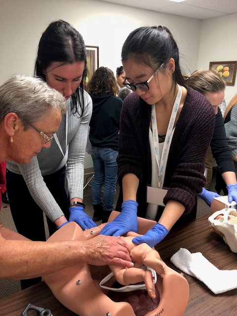 AHS_CentralZone's tweet photo. @UCalgary students honed their skills at #RockyMountainHouse Health Centre this weekend. Hosted by @AlbertaRhPAP & Rocky/Caroline/Clearwater County Physician Recruitment and Retention Society. @UCalgaryMed @ucalgarynursing @AHS_Careers https://t.co/0ms7KZAdZI