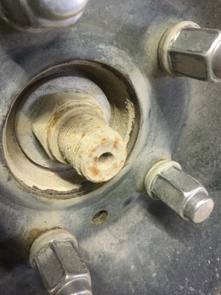AutomotiveJedi's tweet photo. Please be careful when fitting wheels to your vehicle. This used set was installed by a Client, who then noted a vibration in the vehicle. The center is too small, so the rim is sitting out and is now bent. Scary stuff. Glad the Client made it here without having one fall off. https://t.co/wAfh5JbMb5