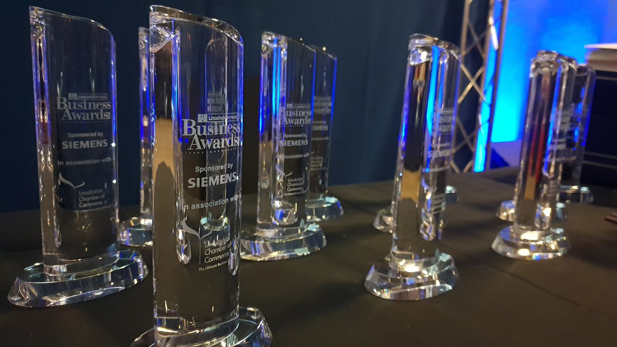 Representing <a href="/carringtoncomms/">Carrington</a> at the #LincsBizAwards woth sponsor <a href="/duncantoplis/">Duncan & Toplis</a> No awards for us tonight, but fingers crossed for <a href="/distracthq/">Distract</a> @MinsterSurfacin and the other finalists 🤞🤞