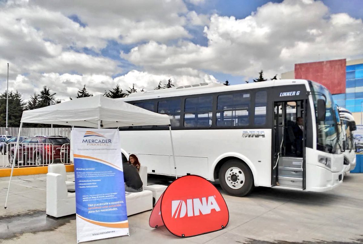 ClaudiaG_DINA's tweet photo. Estamos acompañando a @raymundomc Secretario de Movilidad de @Edomex en la #SemanaDeLaSeguridadVialYLaMovilidad, participando y presentando nuestra unidade #LinnerG @DINAmx con motor @CumminsdeMexico https://t.co/NBRmazC8yH