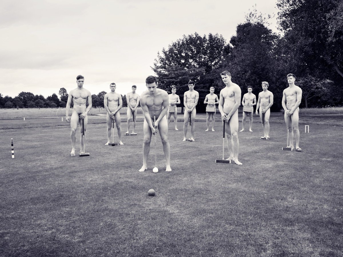 BarefootRoar's tweet photo. Play time! https://t.co/z7SeE9APMT