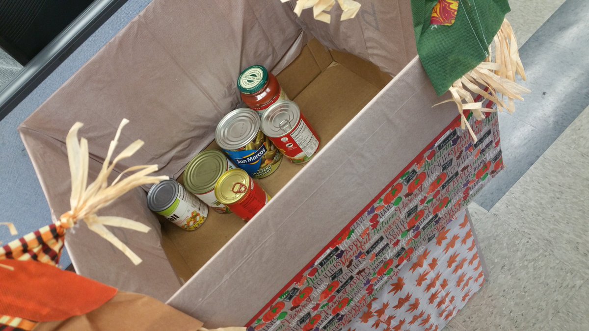 STGLogisticsLGB's tweet photo. @STGLogisticsCar station is all set up for our food drive. π ππ¦ π½ππ #STGStrong #TeamWork #ThanksgivingFoodDrive https://t.co/CFcaWVYMnJ