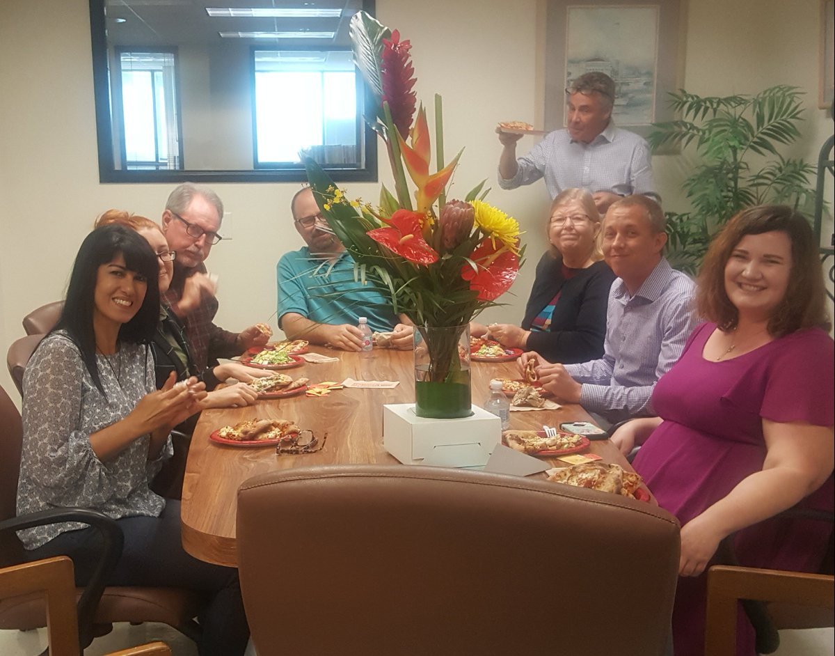 AmmcorReviews's tweet image. Company Pizza Party