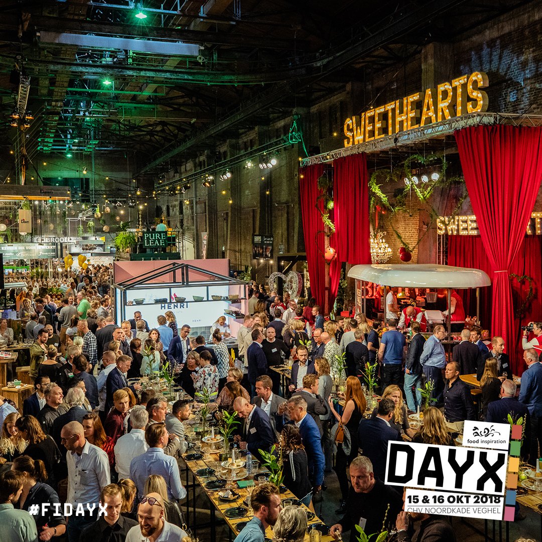 foodinspiration's tweet photo. Dat was hem dan... 2 dagen vol inspiratie, foodtrends en ontwikkelingen. Natuurlijk hadden we dit niet kunnen doen zonder onze partners. Een groot applaus voor 👏🏻: @AgrifoodCapital , @CocaCola , @GemMeierijstad , Google Food Lab , Unilever Food Solutions , Bonduelle #FIDAYX (1/4) https://t.co/CMnIb2q1Aw
