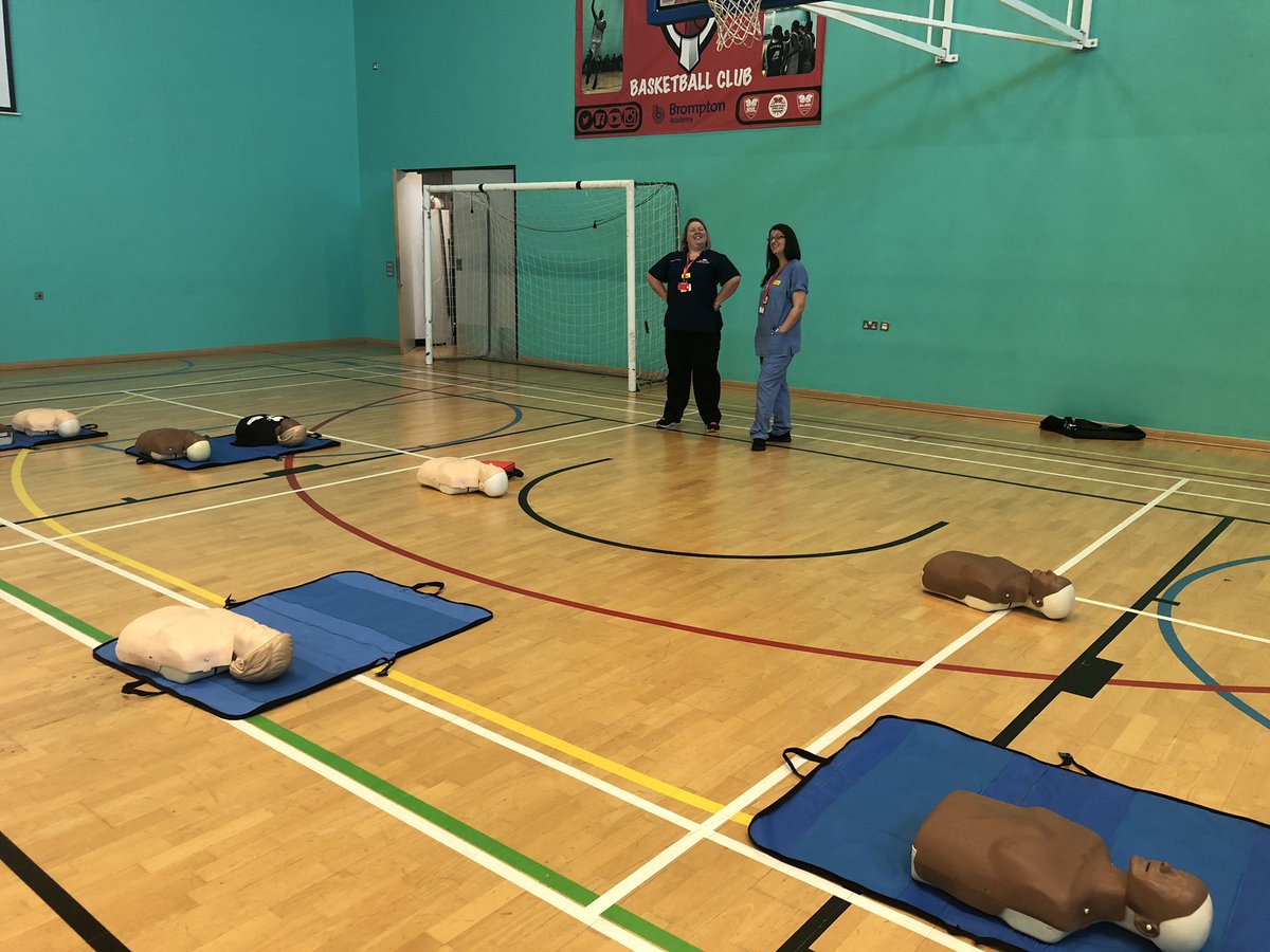 #restartaheartday2018  today Emma from ART went with the RESUS team and ED and between the 3 of them managed to train 75 children at Brompton Academy in Basic Life Support within 3 hours.  The kids did amazing .. life savers ❤️<a href="/Medway_NHS_FT/">Medway NHS Foundation Trust</a> @JamesDevineNHS  @LesleyDwyerMFT