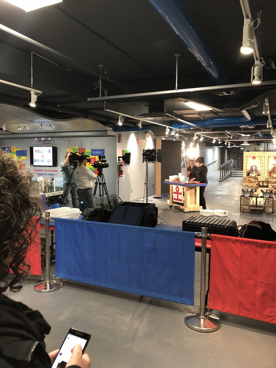 cameronggrant's tweet photo. Hi @EastlinkNeil! #smallbizweek2018 https://t.co/RWUvm8RVSW