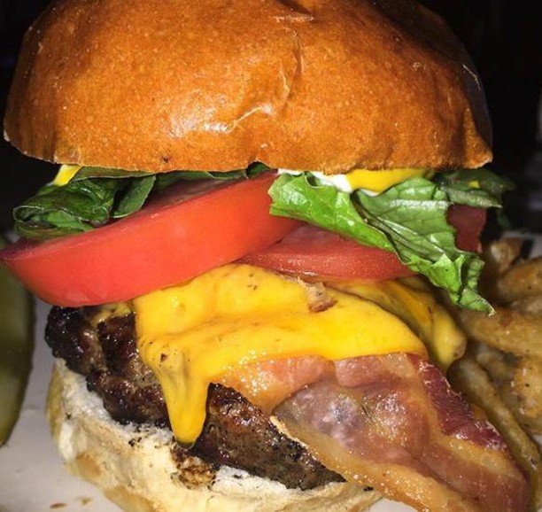 AWShucksVA's tweet photo. Aren't you in the mood for a burger for dinner tonight? How about a half-off burger with Happy Hour from 4-7? Great--we have all of that and more at Shucks tonight.  Join us for these deals! 🍔🍺🍔🍺 #tuesdasynight #happyhour #norfolkhappyhour #norfolk #shucks #burgernight #757 https://t.co/mxGre8oTU1