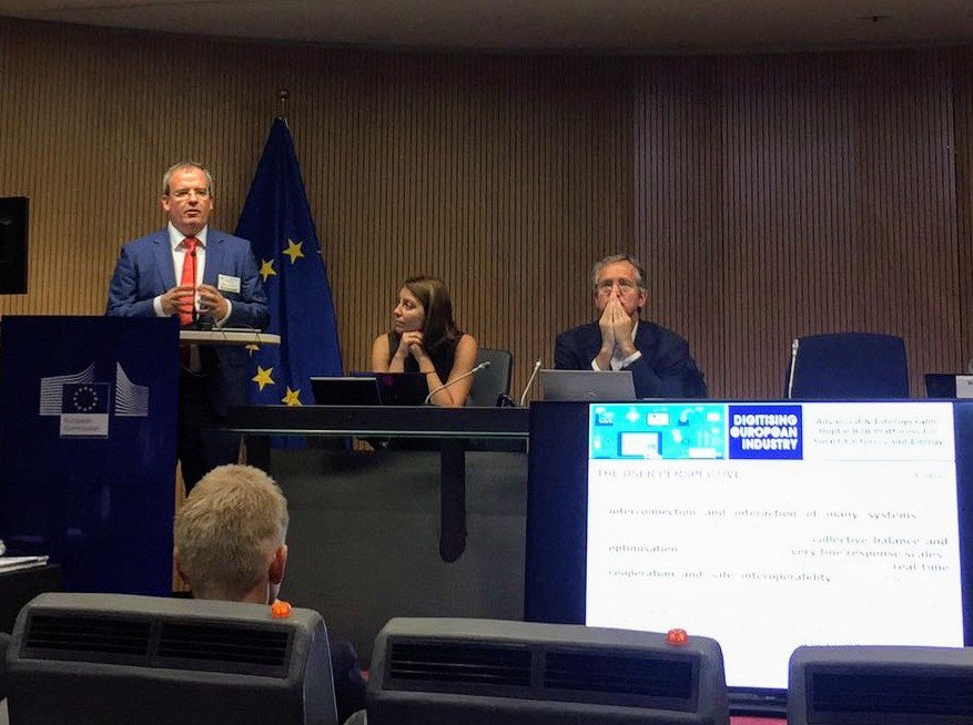 GRositsa's tweet photo. After successful 2 day discussion on #B2B #digital #industrial #platforms rapporteur @olazaro74 summarises main msgs. Presentations &amp; report will be uploaded soon at https://t.co/gfIeKAh9sx https://t.co/6sN2jZHuhk