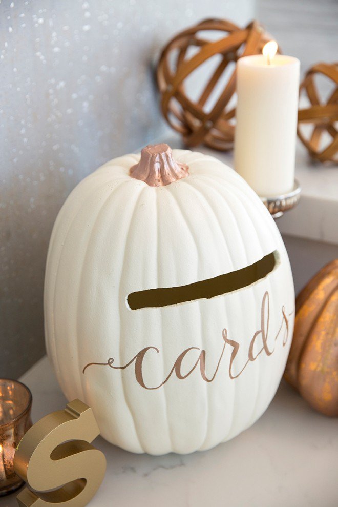 Some_Turquoise's tweet image. One of our favorite fall DIYs, a faux pumpkin card box, click the link to see this and other fabulous ideas to add fall details to your wedding. bit.ly/2NV5XiE