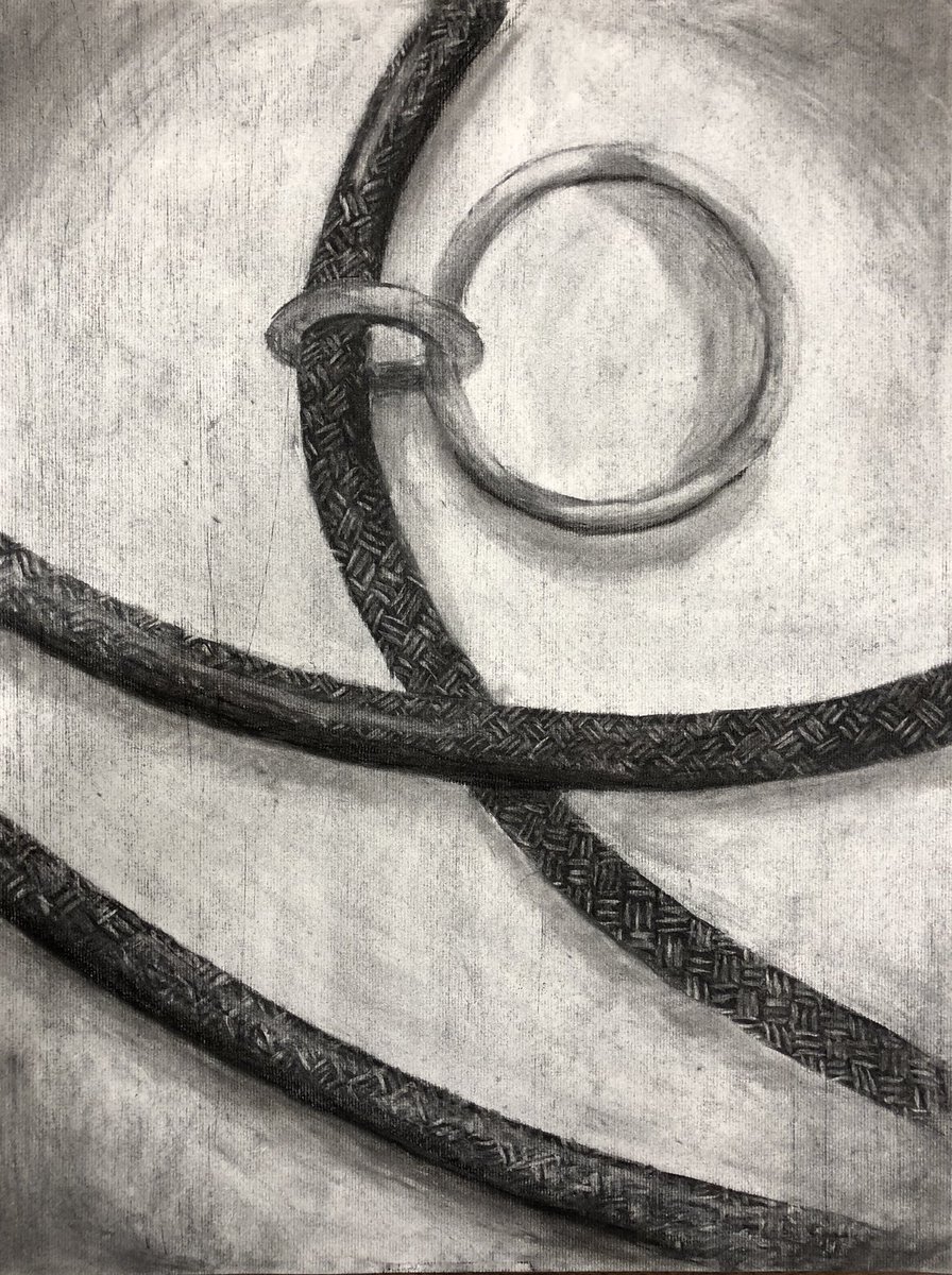 LMD_ArtEd's tweet photo. Loving the growth my (mostly) sophomores made with this assignment! #FineArt1 #PersonalObjects #charcoal #ReductiveDrawing #Value #NoFingerBlending !!! @HVCentralHS @HVArtsEd https://t.co/gkcens7AAN