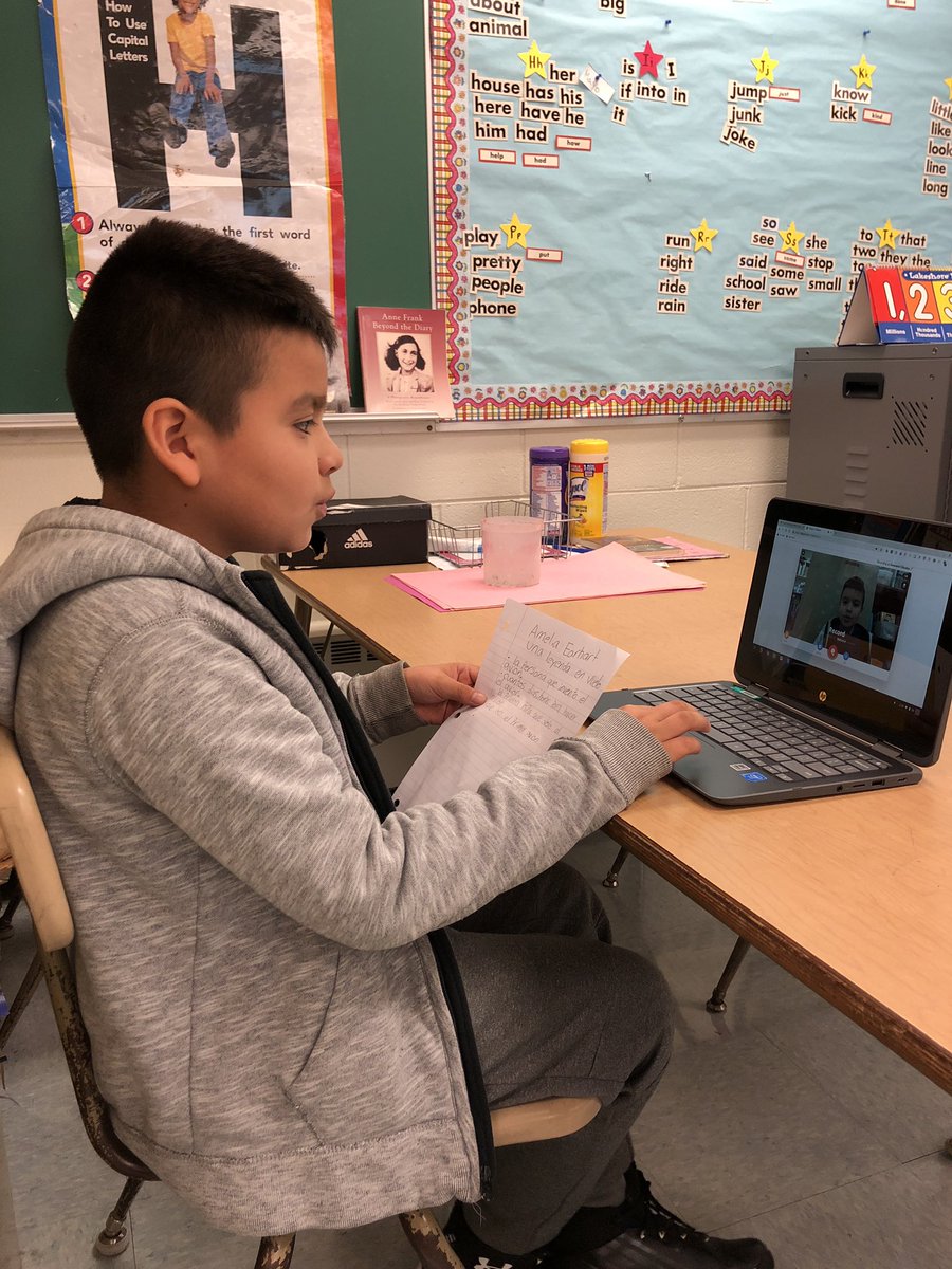 FrostSchool_4's tweet photo. We are using Flipgrid to make book predictions. #21learns https://t.co/ZmPqh4s6sk