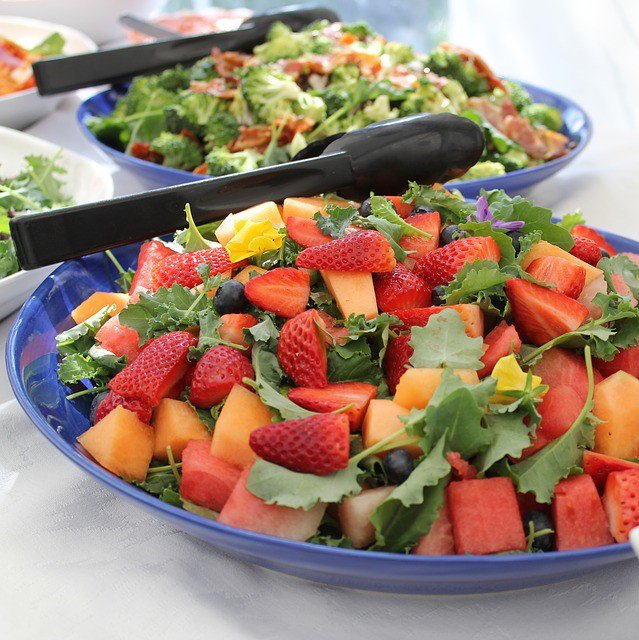 AskenDiet's tweet photo. Fruits and vegetables... do you like to have them separately or together?
.
#AskenDiet #salad #fruitsalad #eatingwhole #cleaneats #veggielover #eatyourveggies #wholefood #eattherainbow #plantbased #realfood #eatyourgreens #saladlover #saladlove #saladbar #eatmorefruits https://t.co/4dgp0tiOOs