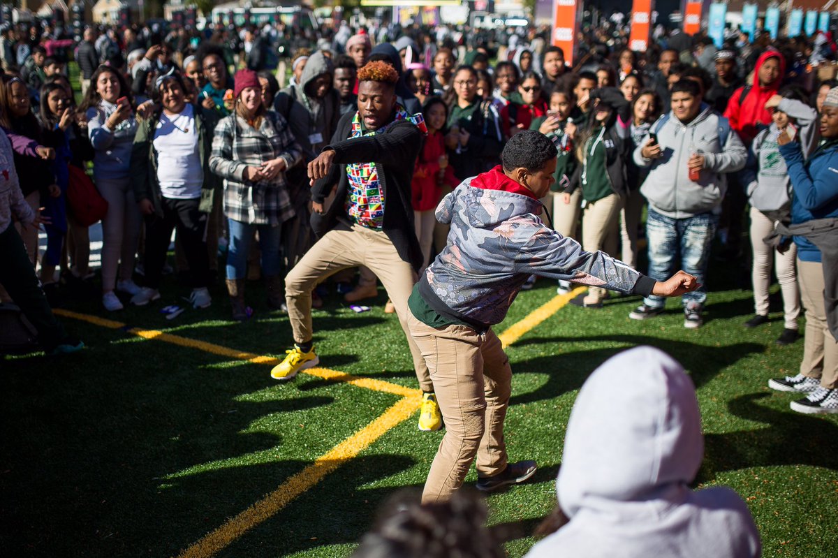 HSNTours's tweet photo. We were at Steinmetz Prep in Chicago today! There was dancing, singing and lots of @takisusa! @TheRealSilento @truthorange #takisusa #truthorange #FinishIt #silento #watchme #whipnaenae #musicfestival #bestdayever #musiceducation https://t.co/qcVSXNmzuj