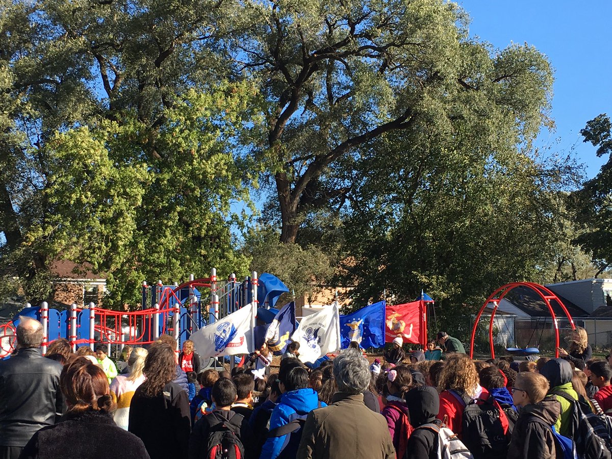 62schools's tweet photo. It’s a beautiful day for a playground dedication at @D62SO. This would not be possible without our PTO, @RiversCasinoCHI and VFW. Thank you. #62SO #62learns #62workingtogether https://t.co/DPsz8qRmke