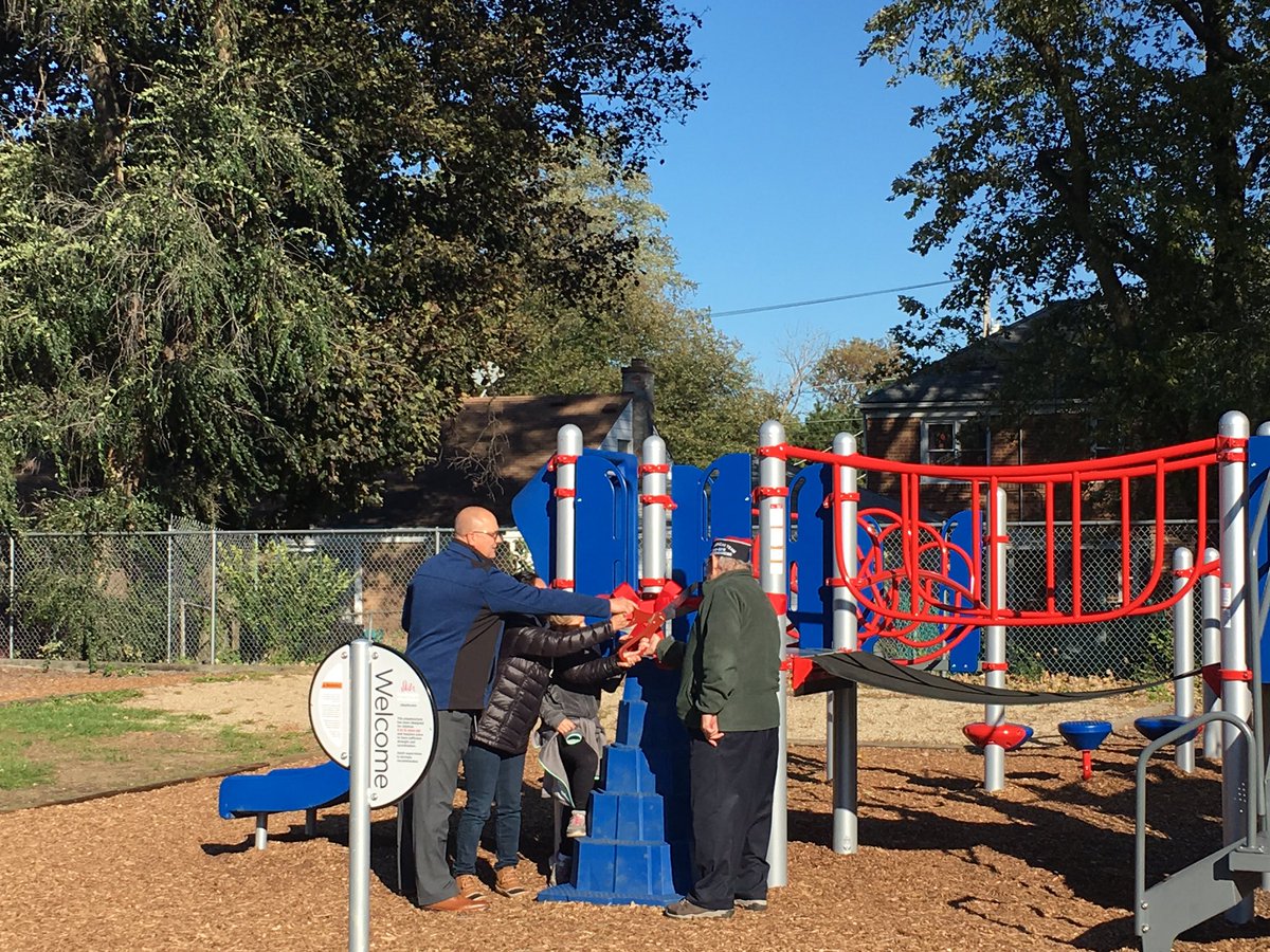 62schools's tweet photo. It’s a beautiful day for a playground dedication at @D62SO. This would not be possible without our PTO, @RiversCasinoCHI and VFW. Thank you. #62SO #62learns #62workingtogether https://t.co/DPsz8qRmke