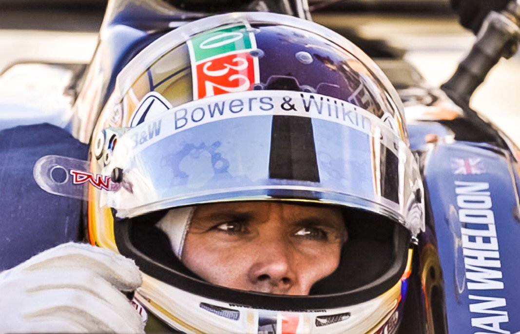 Remembering two-time Indy 500 winner and 2005 IndyCar Champion Dan Wheldon, who lost his life at Las Vegas on this day in 2011…

🇬🇧 #Indy500 #IndyCar