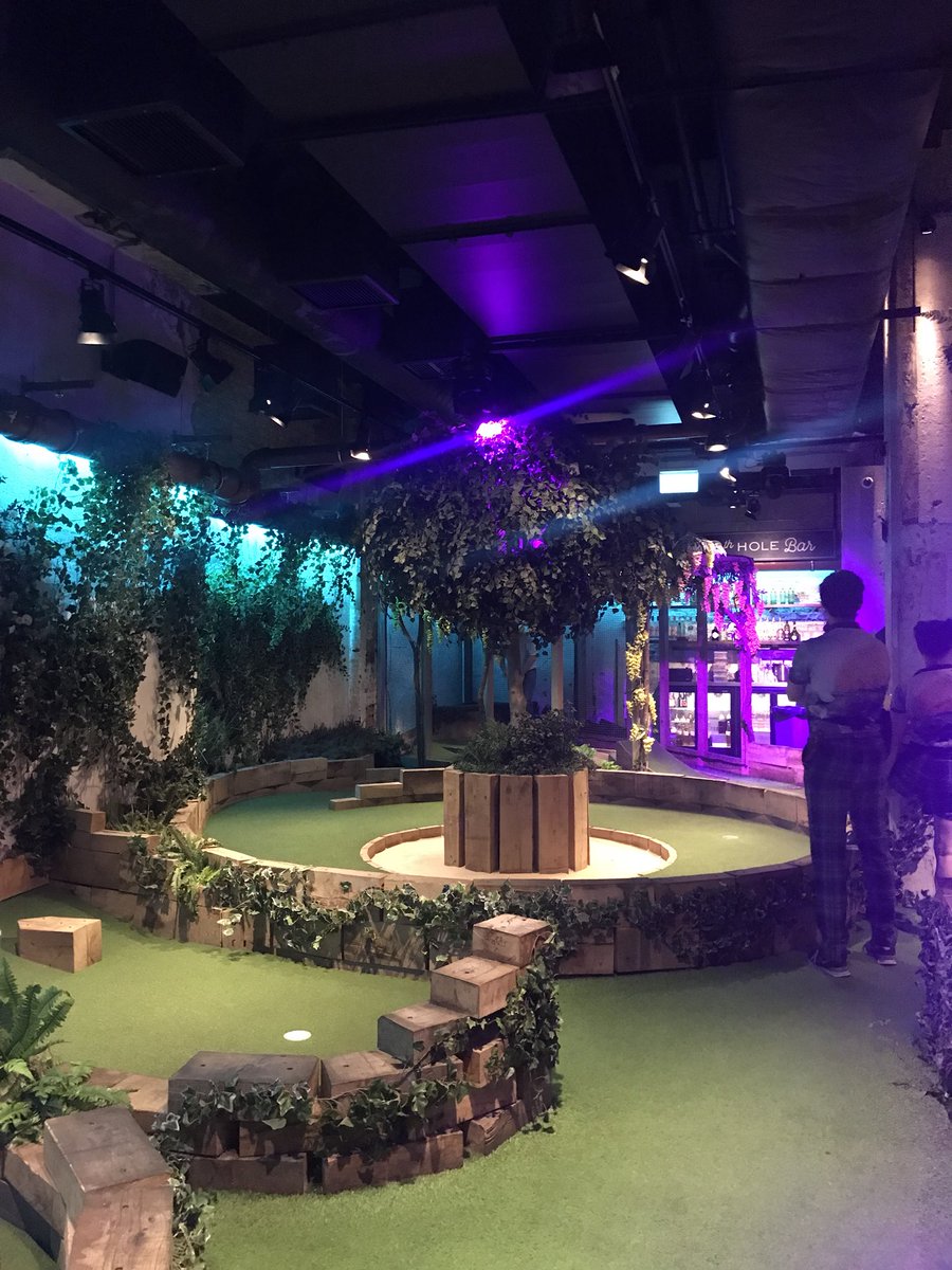 eventprofslive's tweet photo. Looking for a team building event?! Look no further than @SwingersLDN we had a blast tonight putting our putting skills to the test! Shout out to @KellyPower6 for being our top golfer! #eventprofs #eventprofslive https://t.co/4GtN74v8n4
