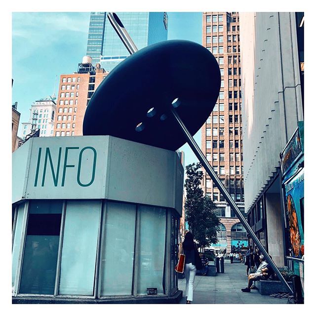 shrimptank's tweet image. Got petite questions? ⠀
I’ve got petite answers. ⠀
⠀
Got a short style problem? Ask away and I’ll try to help. ⠀

#petitestyle #petitefashion #petiteproblems #shrimptank #shrimpstyle ift.tt/2EspbJf