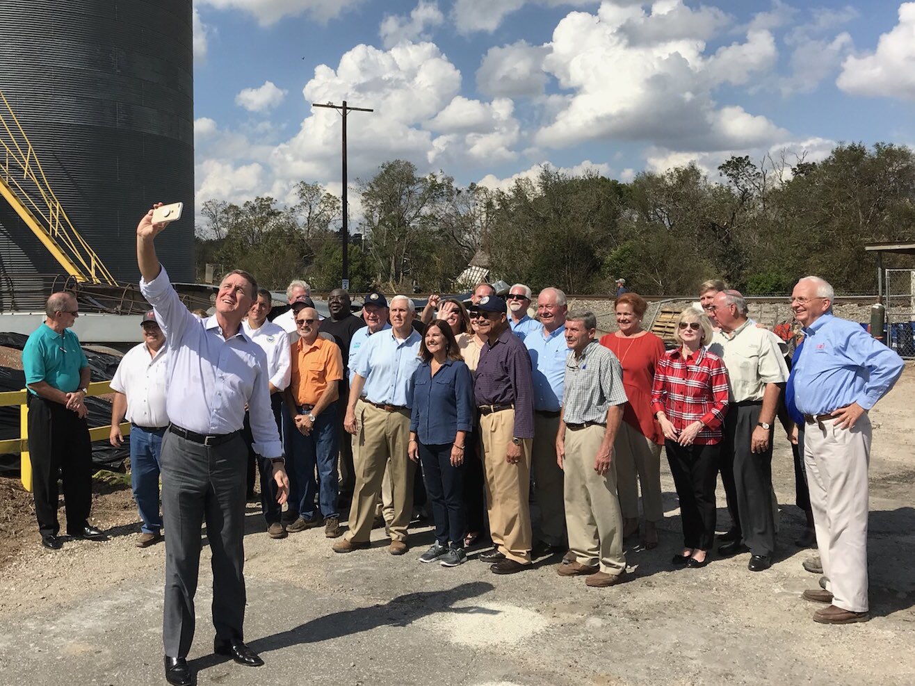 David Perdue on Twitter "Got a selfie w/ VP & Flint River Mills