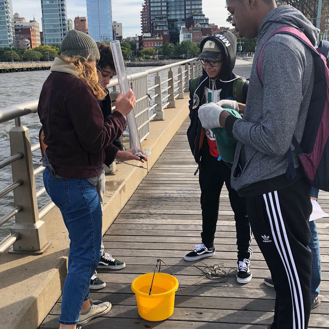 nyuwallerstein's tweet photo. Another successful Day in the Life of the Hudson! Thank you to the wonderful teachers and students from Chelsea H.S. and ELLIS Academy for coming out and doing water quality monitoring with us! Major thanks to our amazing volunteers from the ECE program at @nyusteinhardt! @nysdec https://t.co/0bQqfqlKBr