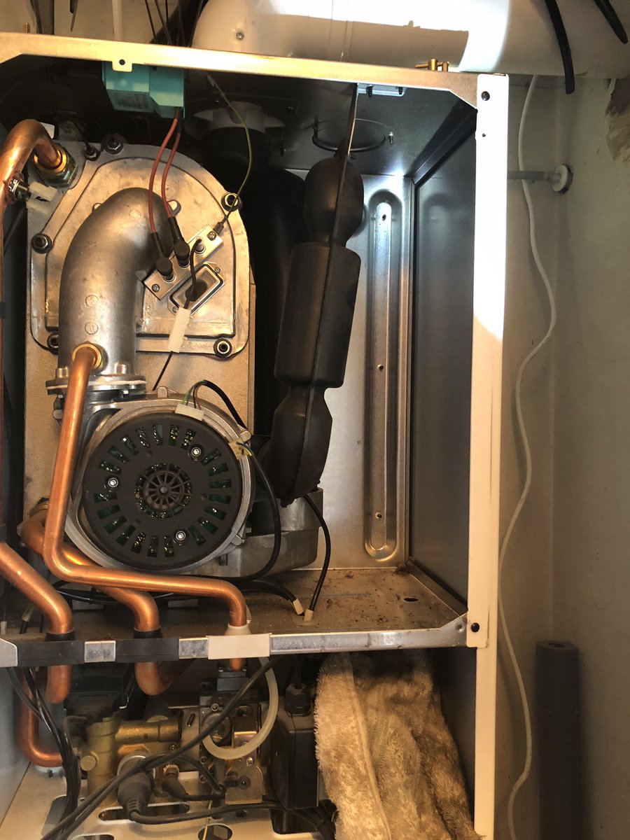 JrsGas's tweet photo. Main eco elite boiler breakdown https://t.co/tgSamKx7W4 expansion vessel. https://t.co/HWqvhHtwIL
