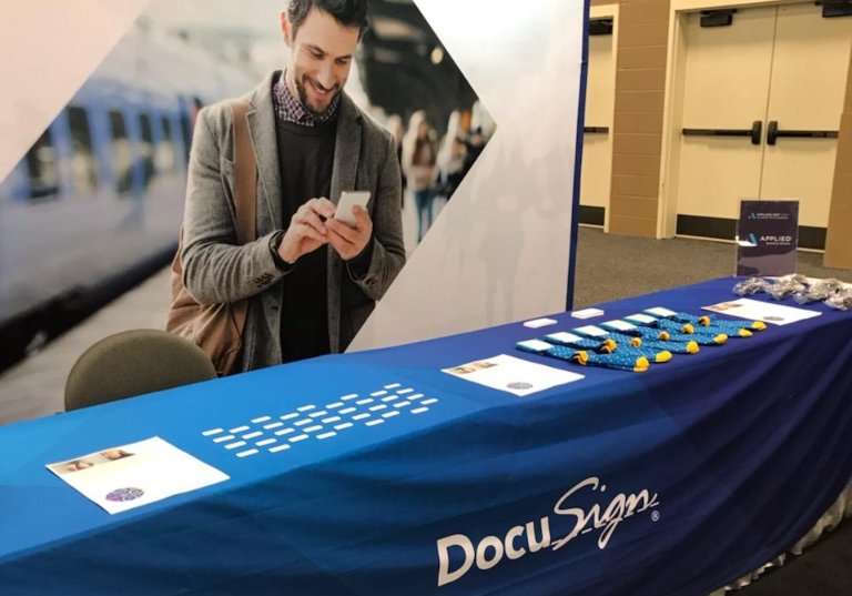 Docusign's tweet image. #DYK we have a new integration with Applied EPIC at #AppliedNet2018? Be sure to stop by for a personal demo this week.