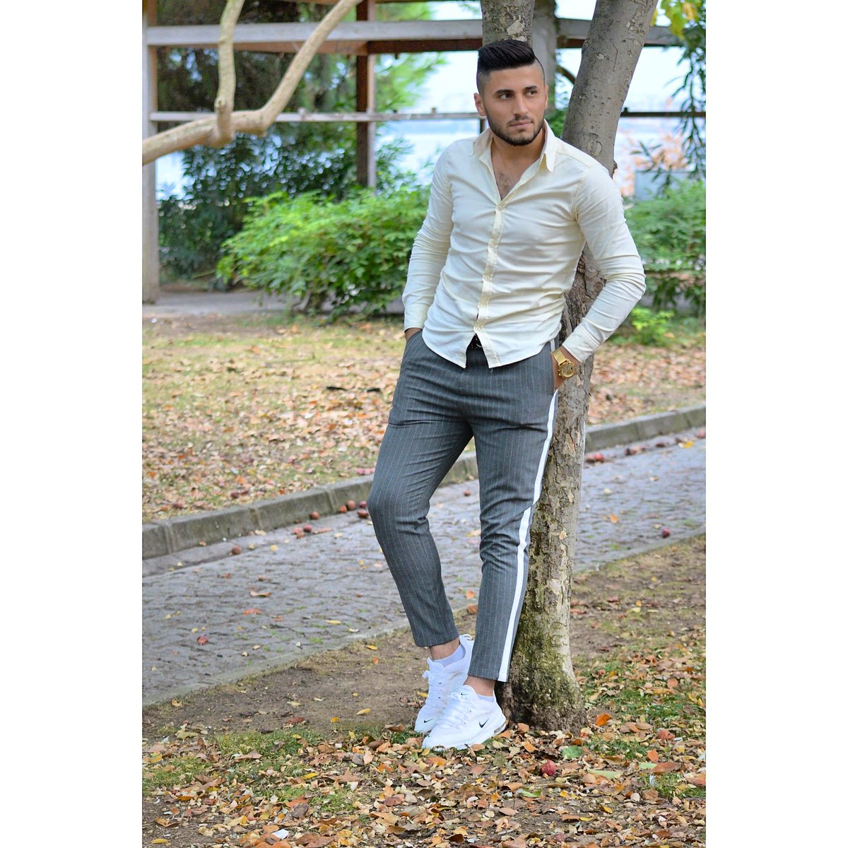 İradene hakim,
Vicdanına tutsak ol.