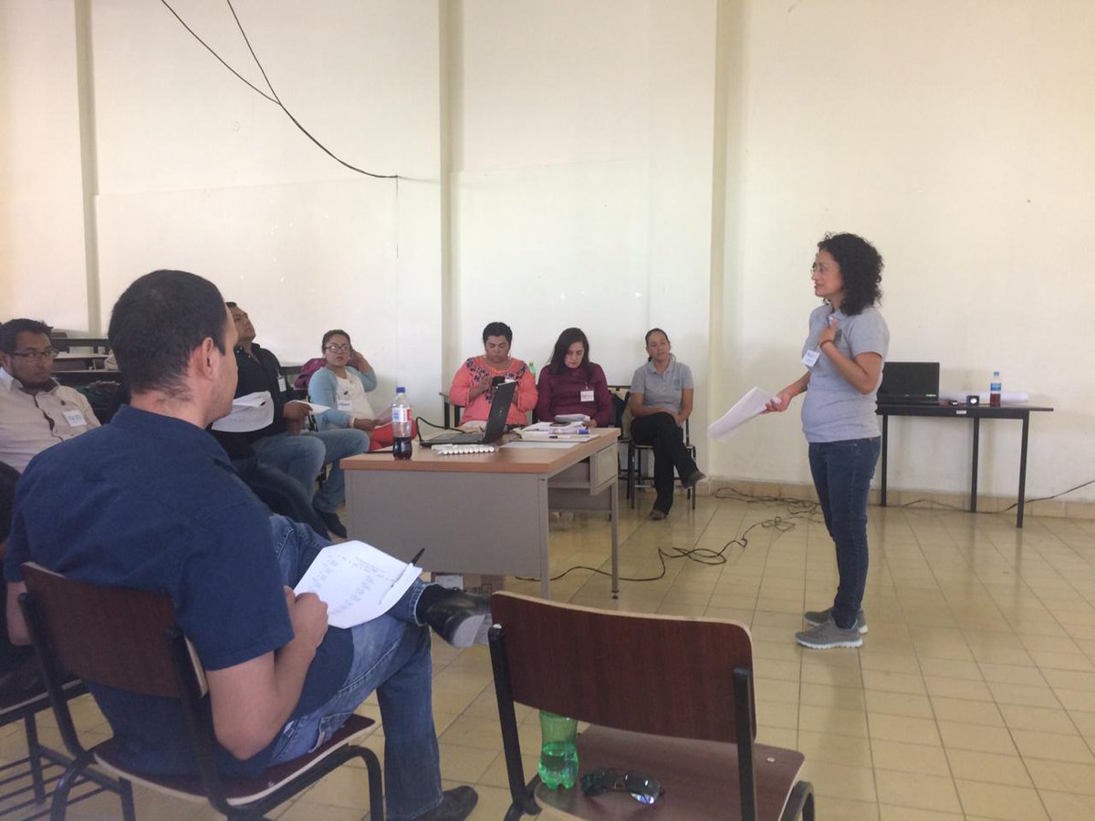 CiasPaz's tweet photo. #JovenesEnAccion #TejedoresDePaz Equipo @CiasPaz #Parras #Coahuila Taller de Resolución de Conflictos a los profesores del CECYTEC de la localidad https://t.co/wXKyx2rmdP