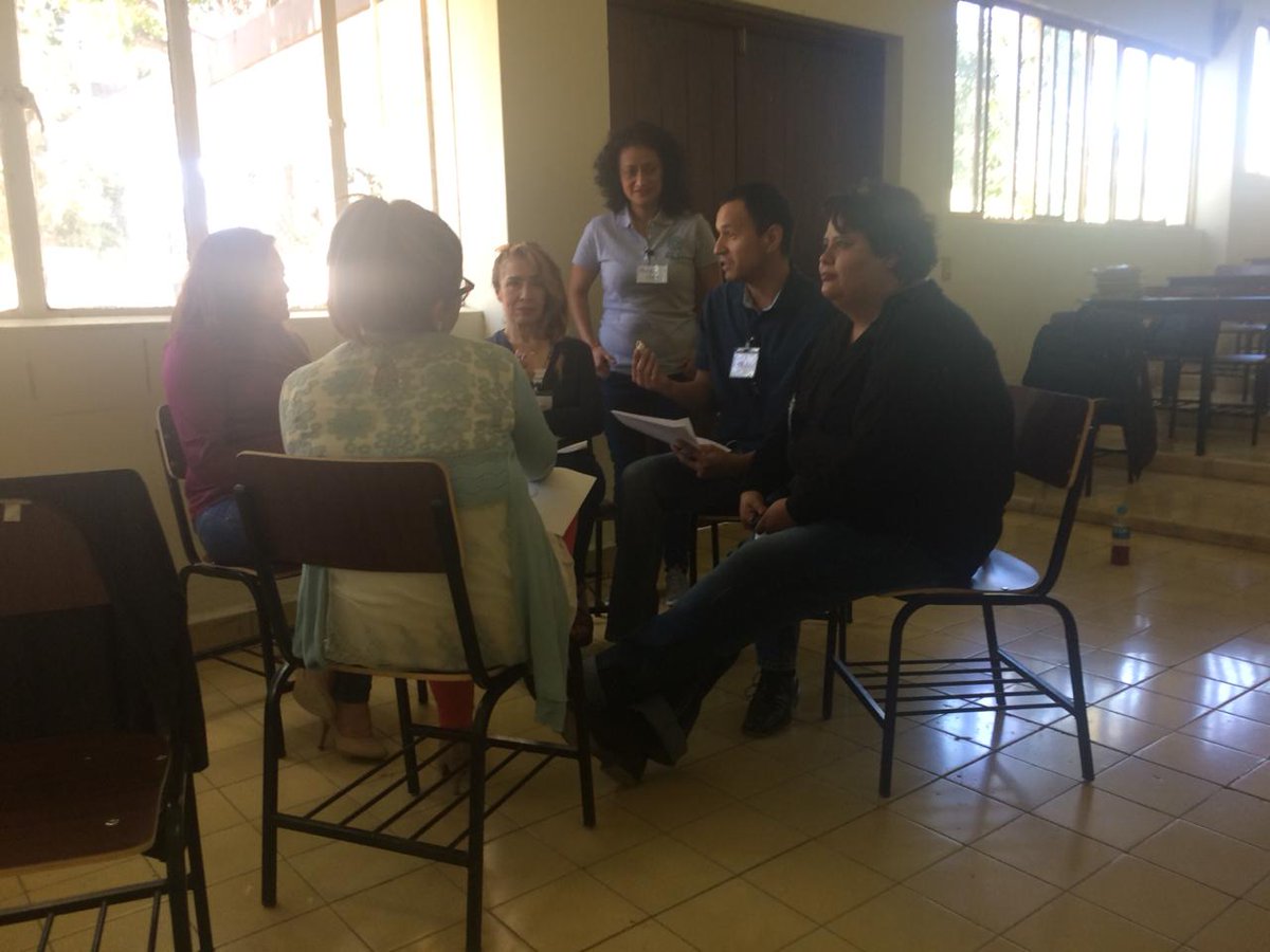 CiasPaz's tweet photo. #JovenesEnAccion #TejedoresDePaz Equipo @CiasPaz #Parras #Coahuila Taller de Resolución de Conflictos a los profesores del CECYTEC de la localidad https://t.co/wXKyx2rmdP