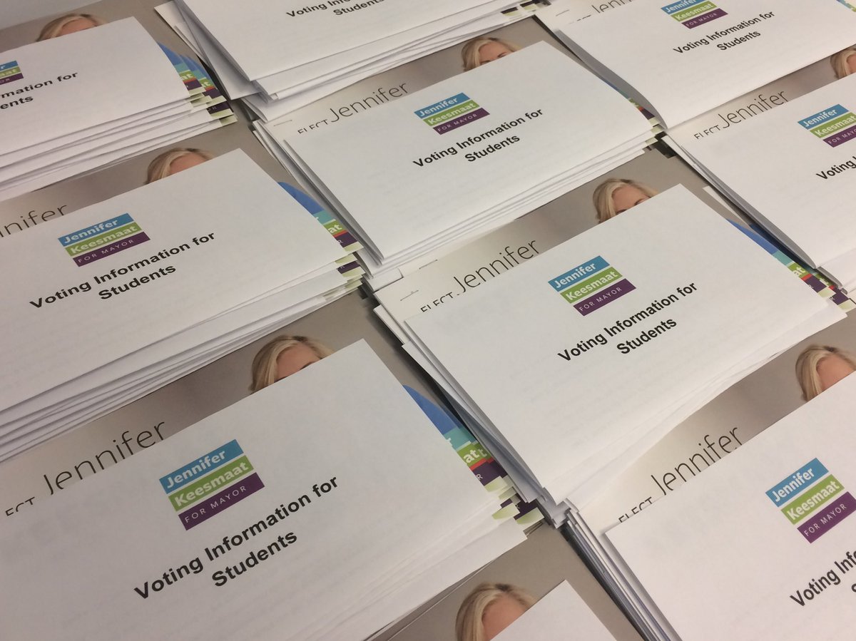 StudentsForJK's tweet image. Coming soon to a campus near you! Our volunteers will be out all week distributing important information about how students can vote on the 22nd! Join us at jenniferkeesmaat.com/youth_vote #Keesmaat4Mayor #Students4Keesmaat