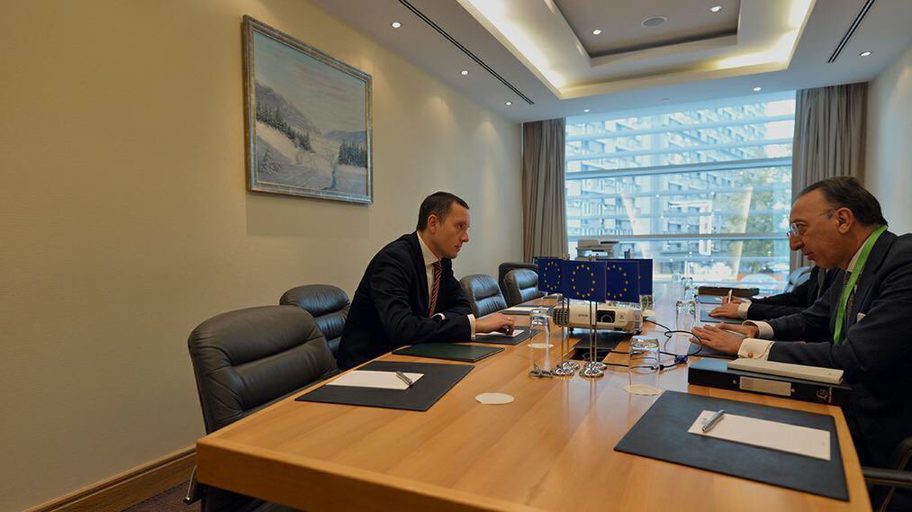 TomaszZdzikot's tweet photo. We are hosting in #Warsaw the @EUDefenceAgency Consultation Forum for Sustainable #Energy in the #Defence and #Security Sector #CFSEDSSII, with #EDA Chief Executive Jorge Domecq @Poland_MOD https://t.co/cSnAiUFXH5