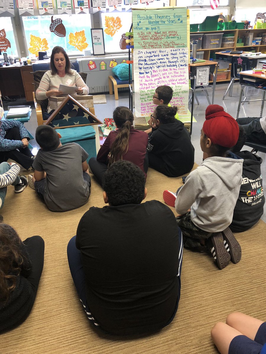 MsJofLINCOLN's tweet photo. Today we had a special guest, Mrs. Liguori. She shared some amazing photos , authenticate certificates and other WWII memorabilia, etc from her family. We even saw a real “Purple Heart” from a true hero who fought in the war, her grandpa. #lovetolearn #historyfacts #weheartguests https://t.co/EMScUfxJkM