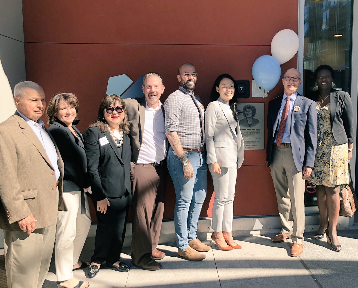 SFOCII's tweet image. This morning we dedicated 190 new affordable homes in the Transbay neighborhood to affordable housing champion, Natalie Gubb. Congrats to all of our partners on this wonderful project! @mercyhousing Mayor @LondonBreed @JaneKim @WellsFargo