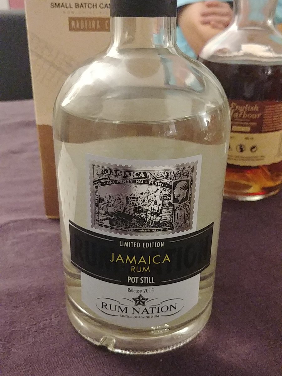 Merci <a href="/CaveArhum/">Cave A'rhûm </a> pour ces découvertes