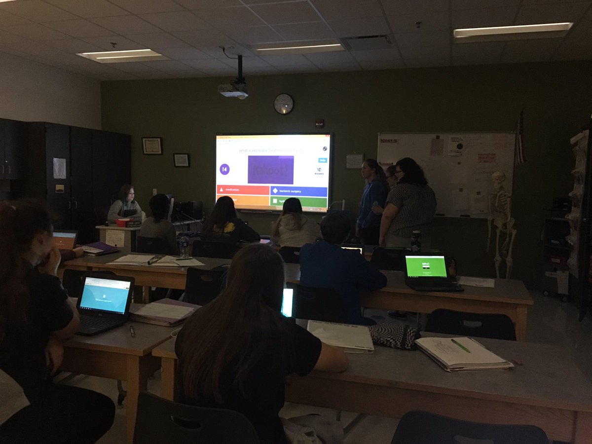 DougWickham's tweet photo. What’s that??? Students earning #techsauce @BburgHSBruins ???Why not! These two did a great job using @PearDeck to add engagement to their class presentation in Mrs Parker’s class. Others using @GetKahoot #WeTechAtBHS @mcps_va @MCPSTechnology #techgagement https://t.co/or0Z7snYjP