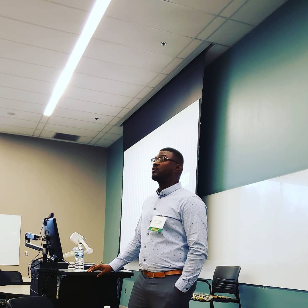 Seasoned4u's tweet photo. #IndyReentry #TheBailProject #MarionCountyReEntryCoalition https://t.co/igEHHyZsCb