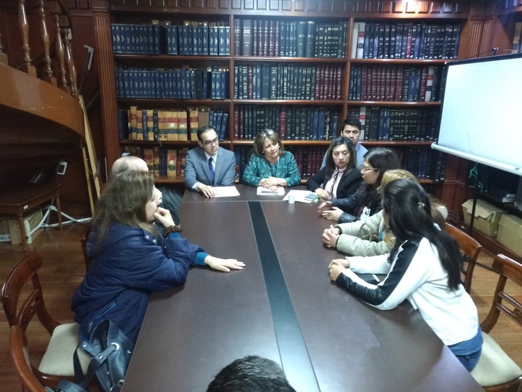 luzmireyacamelo's tweet photo. Son escuchadas y atendidas las preocupaciones de los profesionales de la salud en materia de infraestructura para el funcionamiento de laboratorios clínicos ,@carlos_guevara @IrmaLuzHerrera @PartidoMIRA https://t.co/hm2UW4VE7h