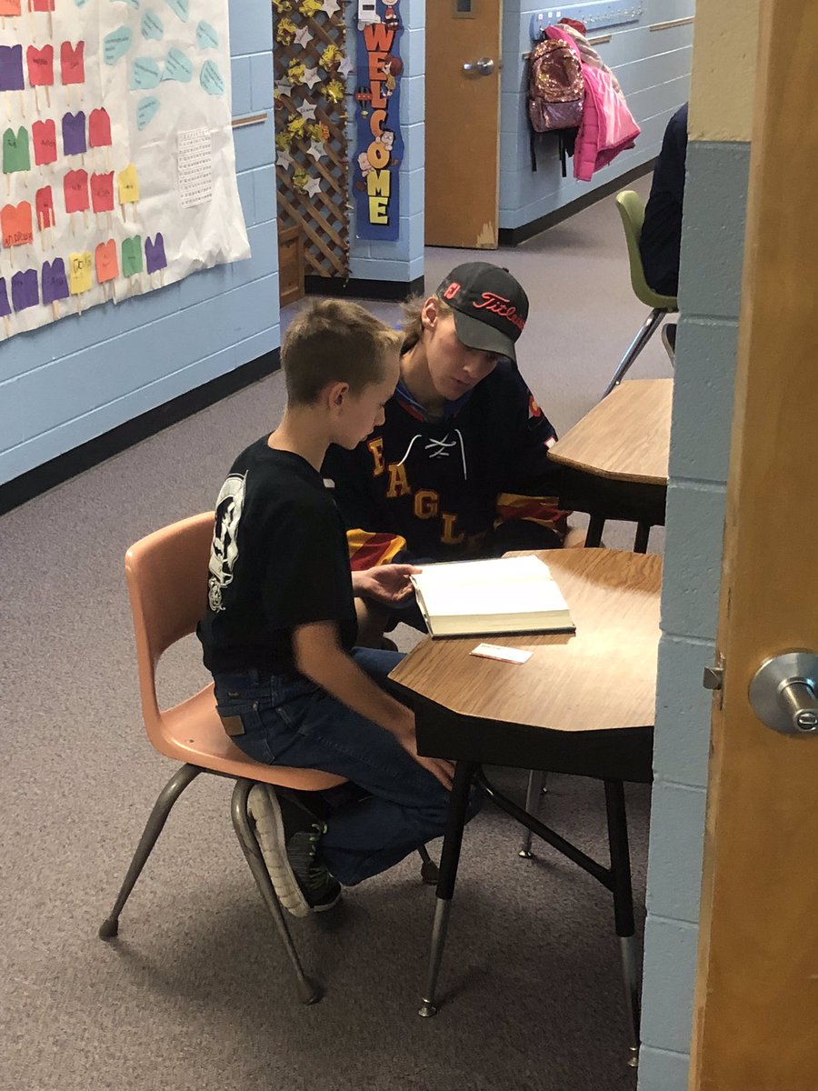 NoCoEaglesUSPHL's tweet photo. Galeton Elementary School students participated in the Northern Colorado Eagles literacy program with some of our players.
#EaglesOn85 #NorthernColoradoEaglesLiteracyProgram #Read #Educate #NCEHockey https://t.co/ZAw8QidhlN