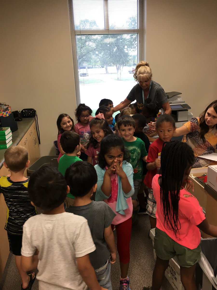 OlsenHasClass's tweet image. I can’t believe I forgot to tweet this beautiful moment when we got to thank our amazingly sweet receptionist for the mentor books she and her husband purchased from our @Amazon #classwishlist for our classroom! (Here-&amp;gt;a.co/16bRIFh) @Reed_Elem @LeanderISD #bucketfiller