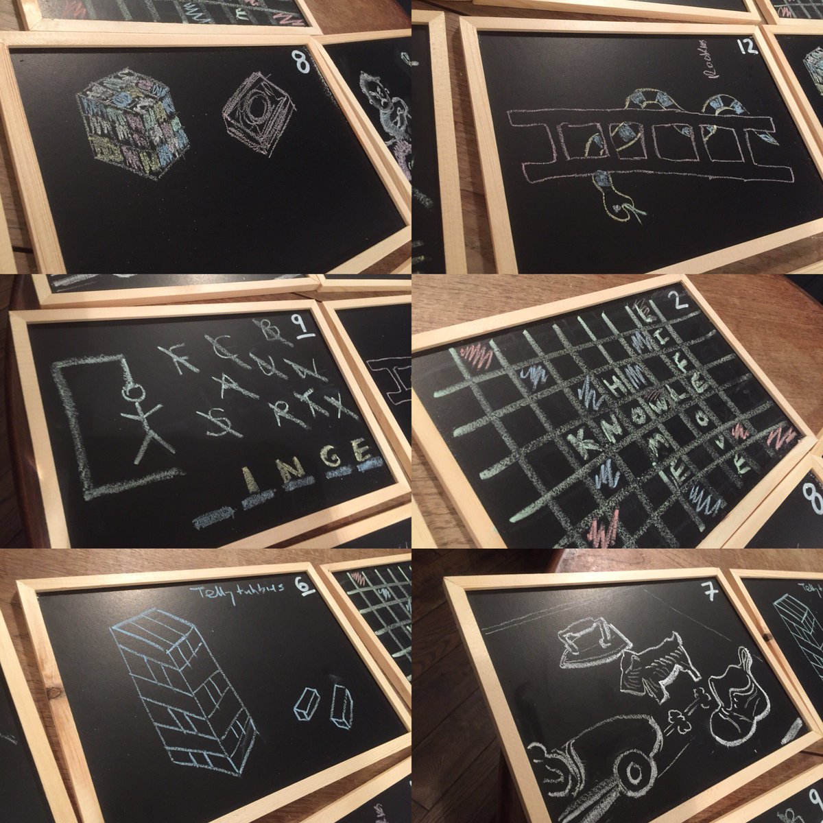 QuizzicalQuiz's tweet photo. Some amazing chalk #CreativeRound creations from our #BoardGames & #FamilyFun #Quiz at @theknowlepub in #Bristol tonight... https://t.co/9ifGjOIYoj
