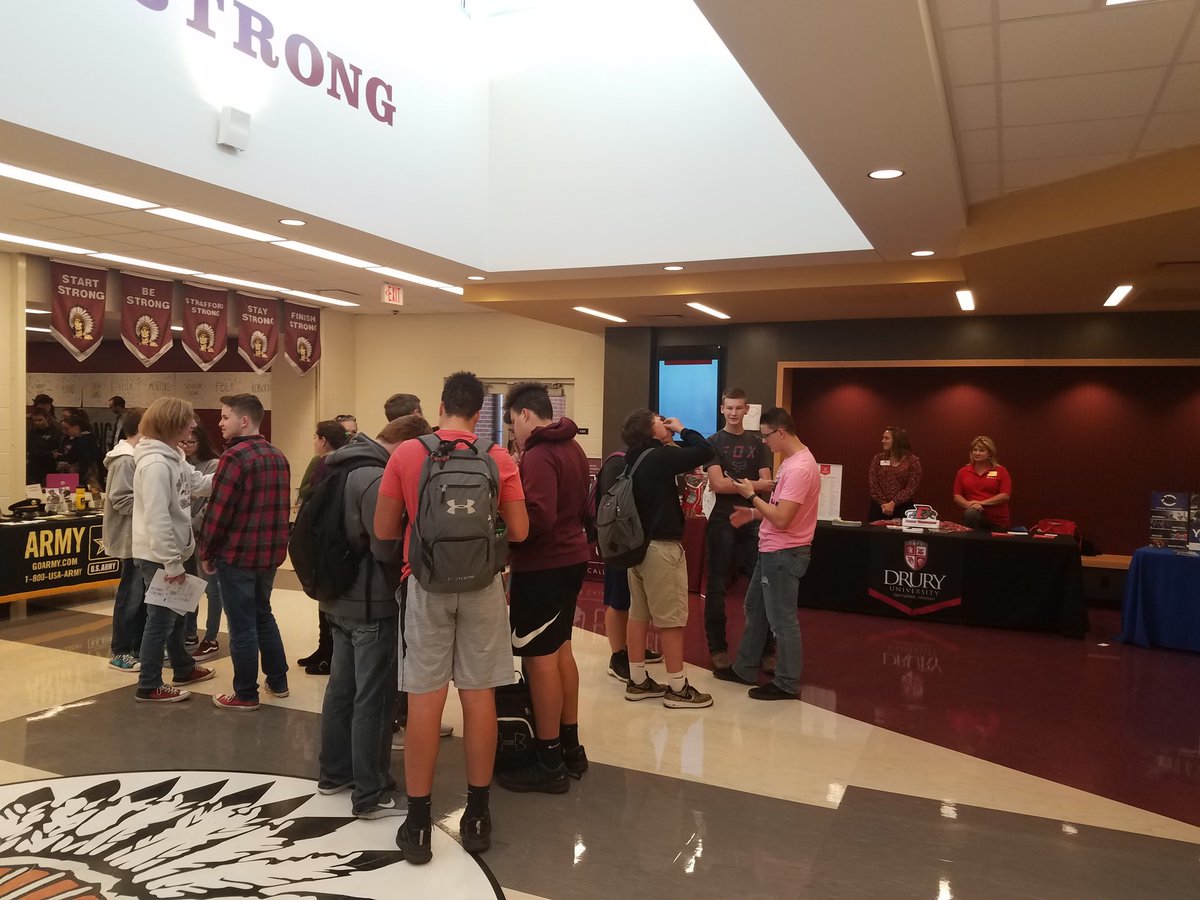 fields_doug's tweet photo. The @straffordhs college and career night is off and running. Come join us to learn about college and career opportunities!
#StraffordStrong https://t.co/eDFZnjpGWM