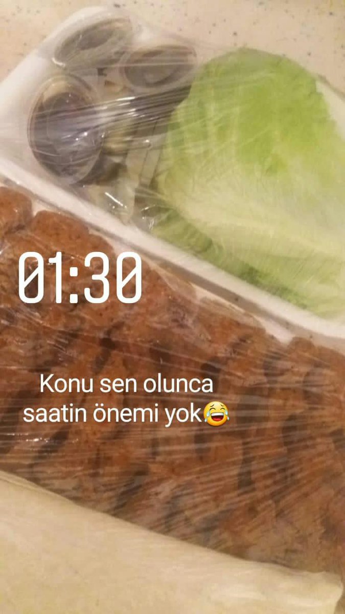 Gecenin bir yarısı elinde çiğ köfte poşetiyle gelen babam iyiki varsın ❤
En büyük hayalim bir gün çiğ köfte dükkanı açmak ya sizin ??
