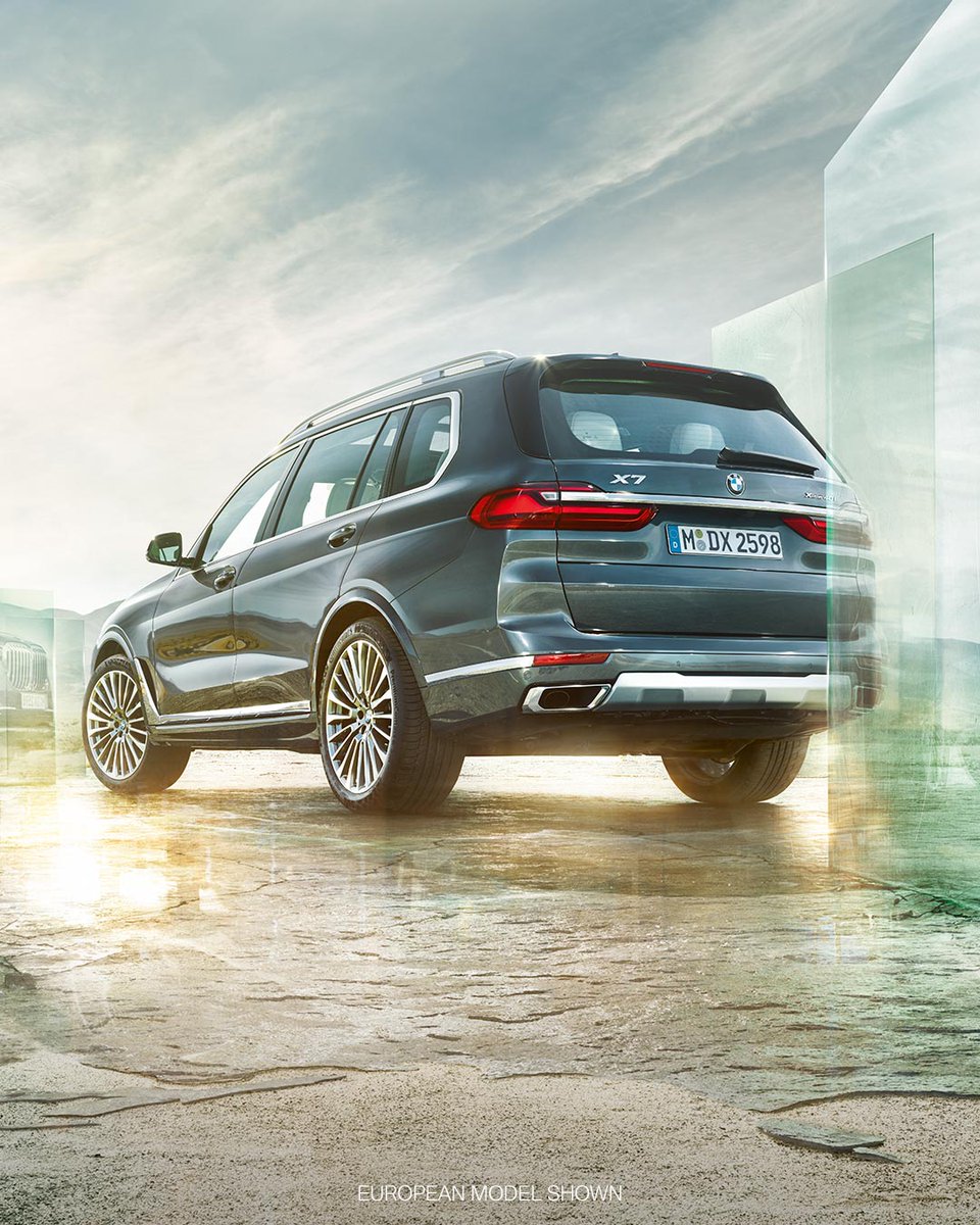 BMWUSA's tweet photo. Be one of the first to own the biggest BMW ever built. Pre-order the First-Ever BMW #X7 now. https://t.co/o8zF10p59z https://t.co/ZozIrQMcqN