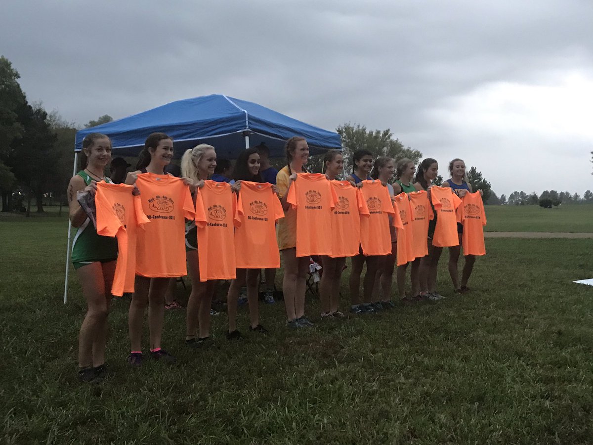 WSHSathletics's tweet image. GIRLS XC: Congrats to the Colts for winning today’s RRC Girls Championship🏆 Natalie Almond won Runner of the Year with a first place finish and was joined on the All-RRC team by Pierson McManus, Brooklyn Simpson, Maddie Miller, Rachel Efird, Laney McCollum and Katherine Pollard!
