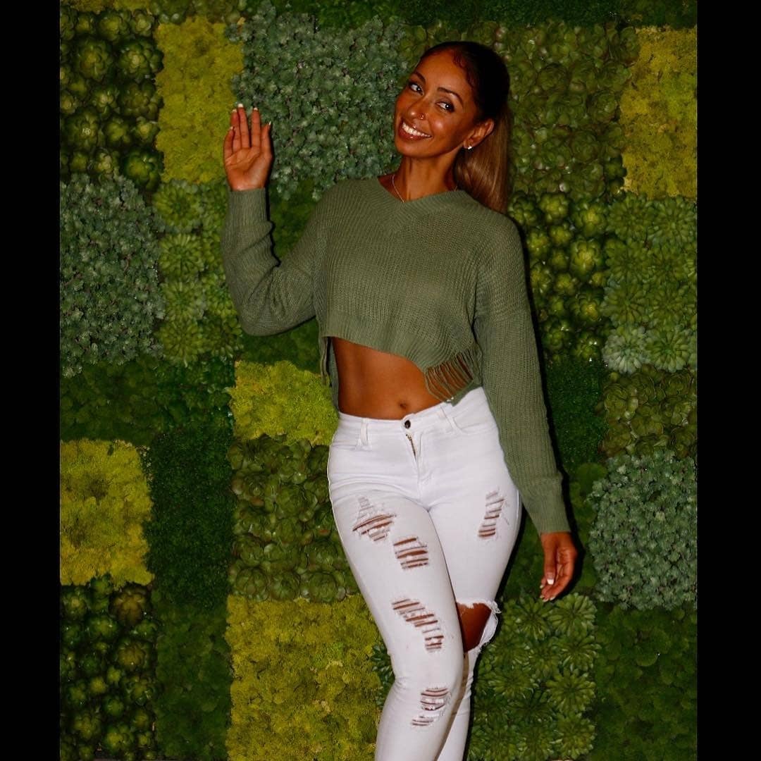 dreams711's tweet photo. @Regran_ed from @myaplanet9 - That green go!
And that #TKO flow! #gogreen #420 #urff #vegan vibes at @935kday 🎶💚 #planet9 #mgm / 📸 @thefamousunkwna - #regrann... https://t.co/oBGQH00PT6 https://t.co/QGDM5swLUn