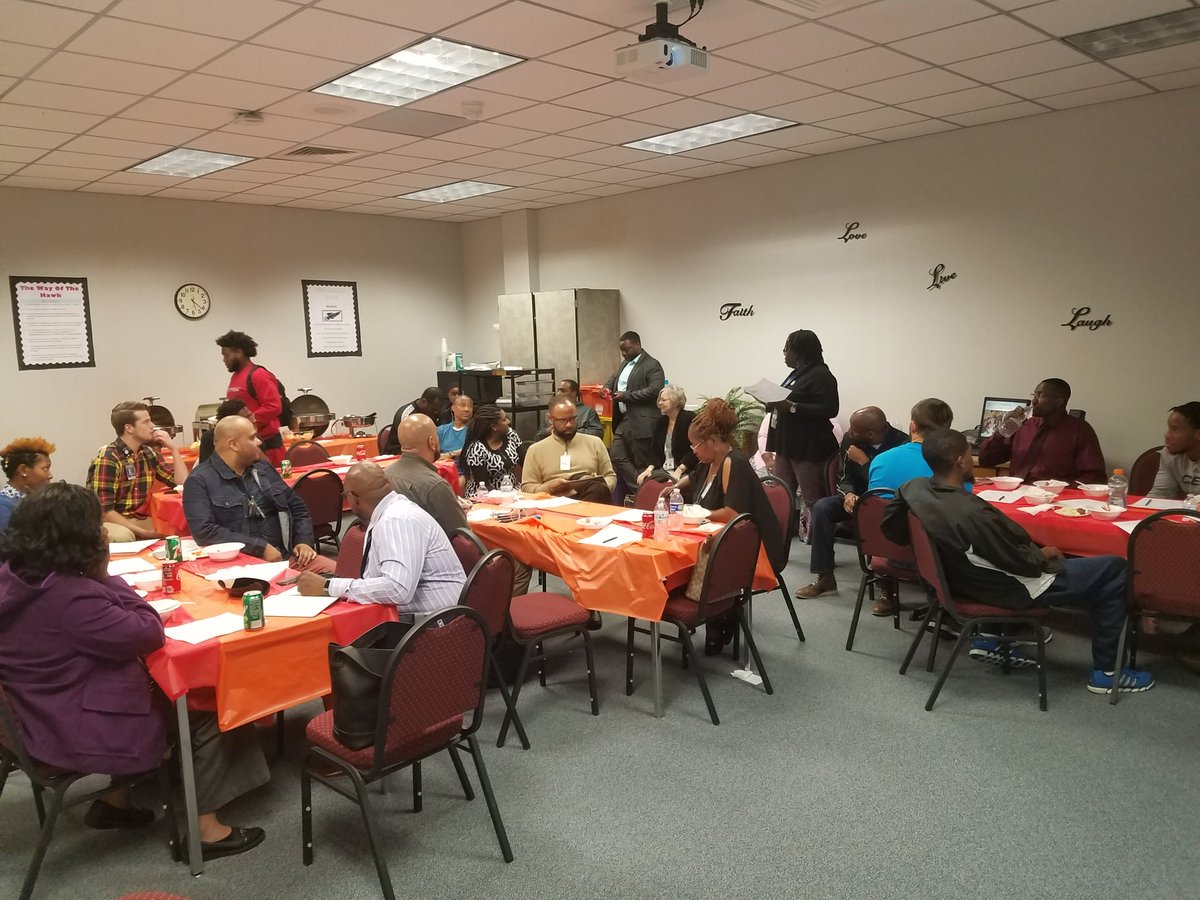 Great meeting today at @HolubMiddle thank you Mr. Porter that 🔥🔥🔥seafood gumbo. Gave us the energy to toss some awesome ideas around for our boys' clubs #aliefmission #aliefproud #aliefboysclub