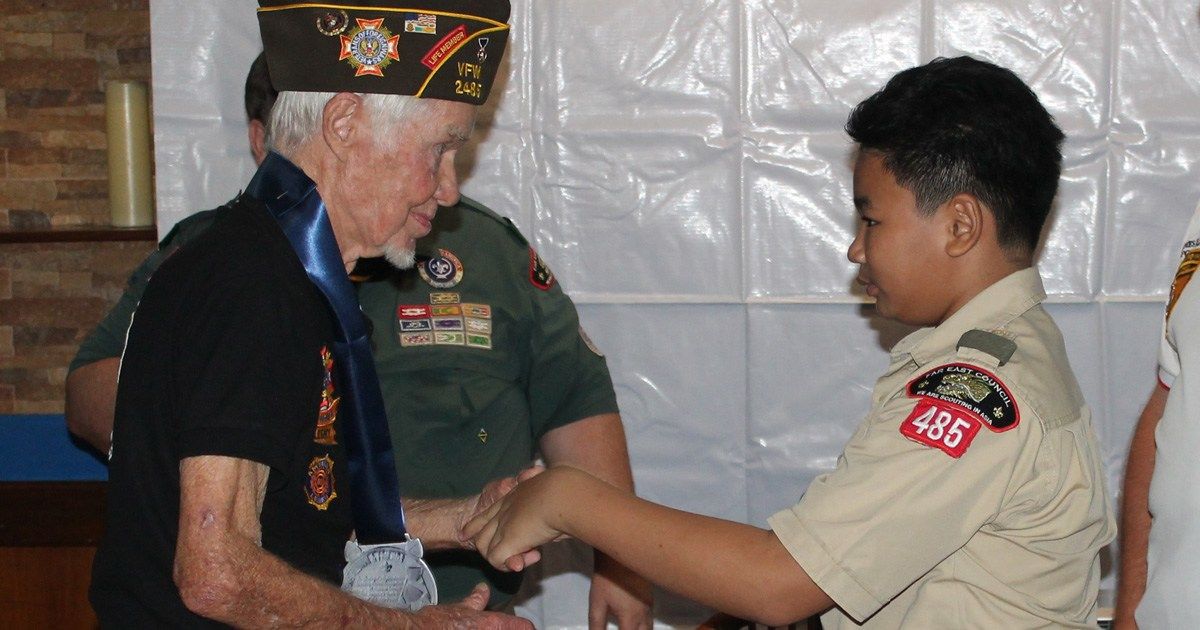 CornhuskerBSA's tweet photo. Korean War vet receives rare medal for his 75 years of Scouting service https://t.co/gI3oVV1EAc https://t.co/udNeU0EnsQ