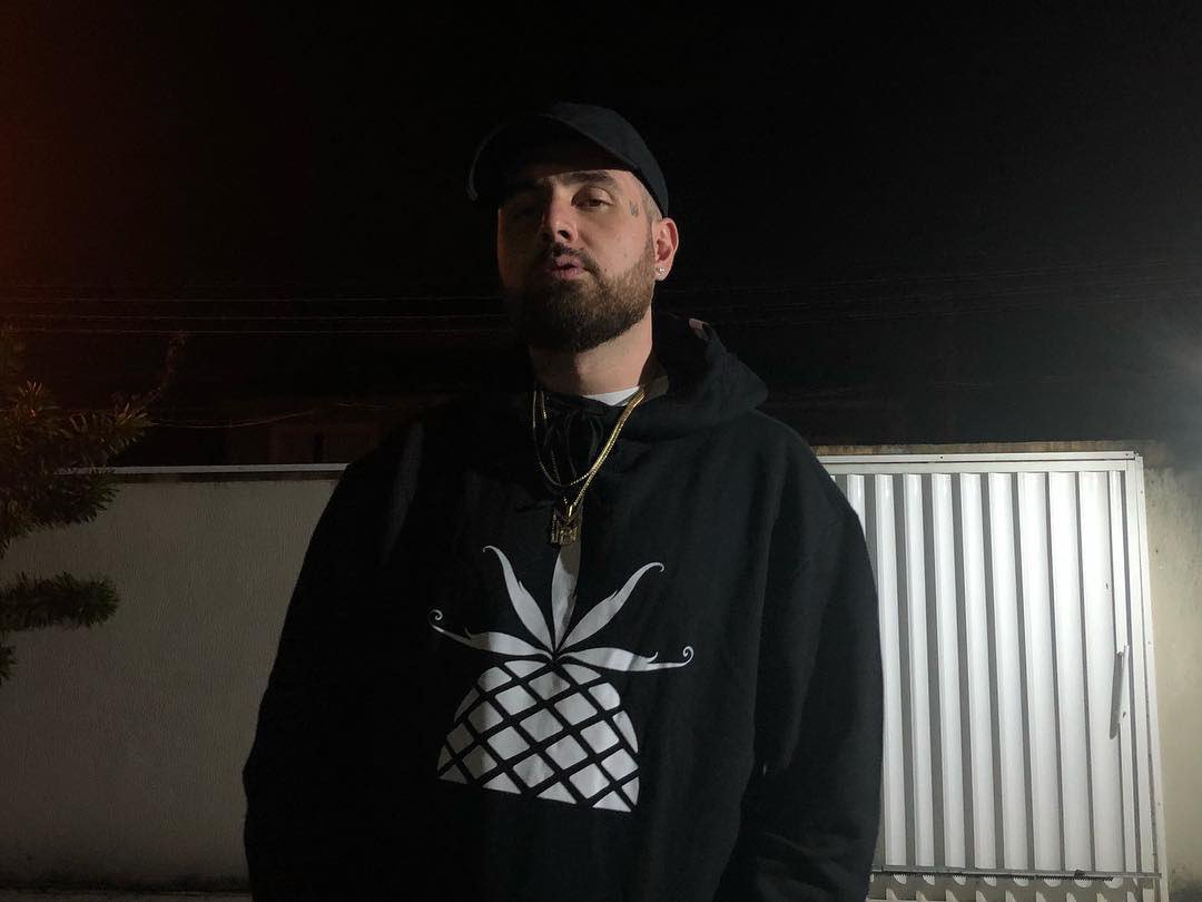 SignificaRap's tweet photo. Em breve tem cypher com @MaoliTUDUBOM e @AkiraPresidente + @L7nnon1 + @_Kayua + @bkttlapa + @xamaoficial 
Pela @TudubomRecords e @pineapplepnpl 🔥

Fala https://t.co/rpVNVuWxw7