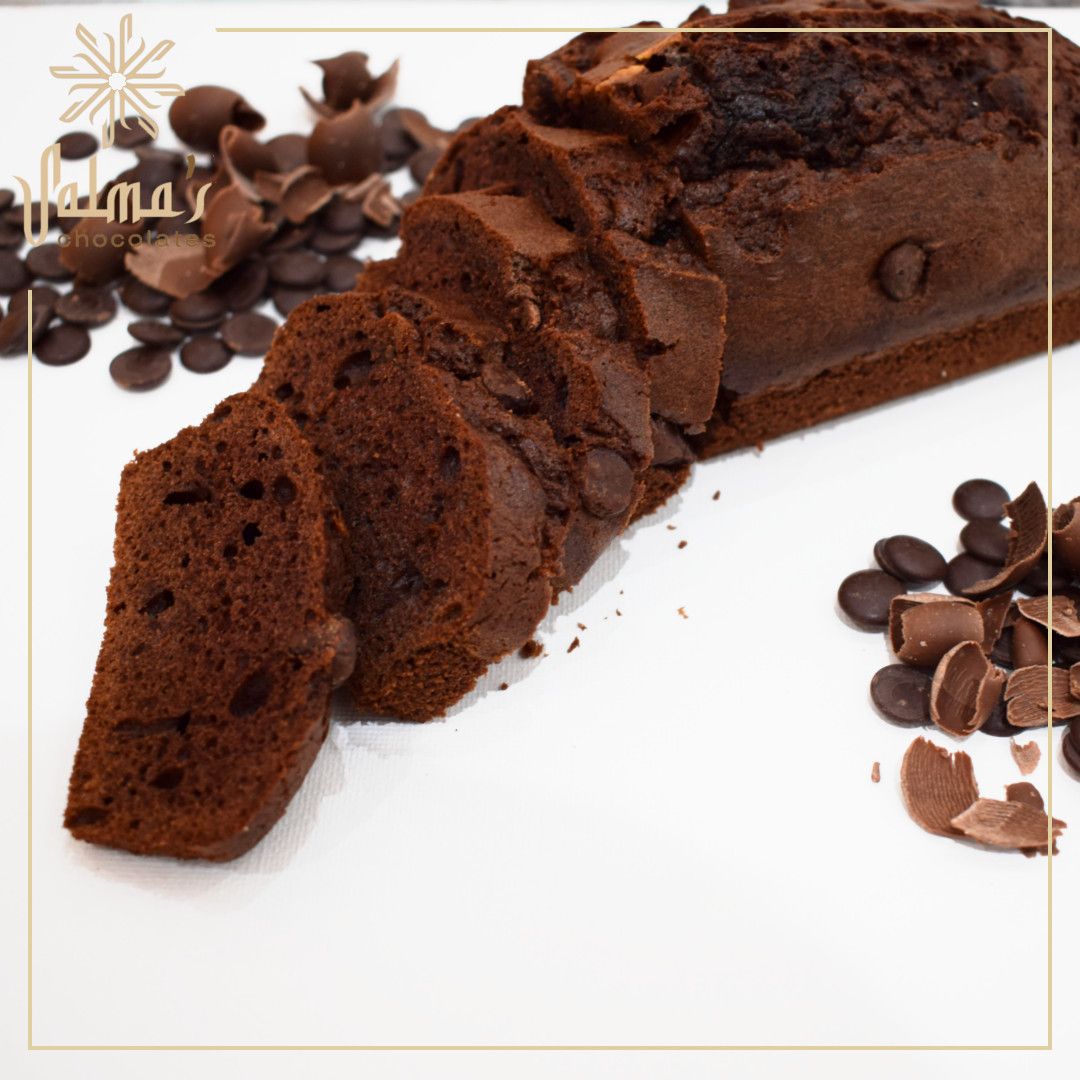 SalmaChocolates's tweet photo. Decadent, moist and oh so creamy chocolate cake. Available at the newly opened Salma’s bakery at Al Araimi Complex!
.
#oman #muscat #chocolate #muscatfoodies #omanfoodies #omanbakery https://t.co/bGOzE4YEU2